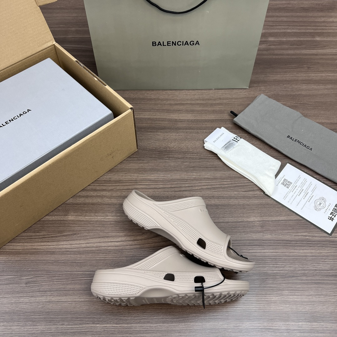 Balenciaga Crocs x Balenciaga巴黎世家 平跟套脚一字拖鞋 男款 卡其