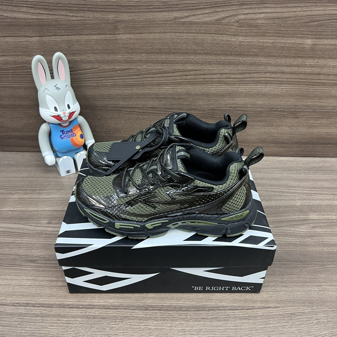 NO:789268,Top version OFF-WHITE Be Right Back round toe lace-up arrow pattern low-cut lifestyle shoes dark green A running shoe called 'Be Right Back' sneakers. The design of this sneaker is inspired by Japanese sports aesthetics and craftsmanship, with running performance and principles as the core. Size: 36-47 (full size), dad shoes, off white, sneakers19860909顶级版本OFF-WHITE Be Right Back 圆头系带 箭头图案 低帮 生活休闲鞋 墨绿 一款名为“Be Right Back”运动鞋的跑鞋这款运动鞋的设计灵感来自日本的运动美学和工艺,以跑步性能和原则为核心. 码数:36-47码(正码),老爹鞋,off white,sneakers,Women's Shoes