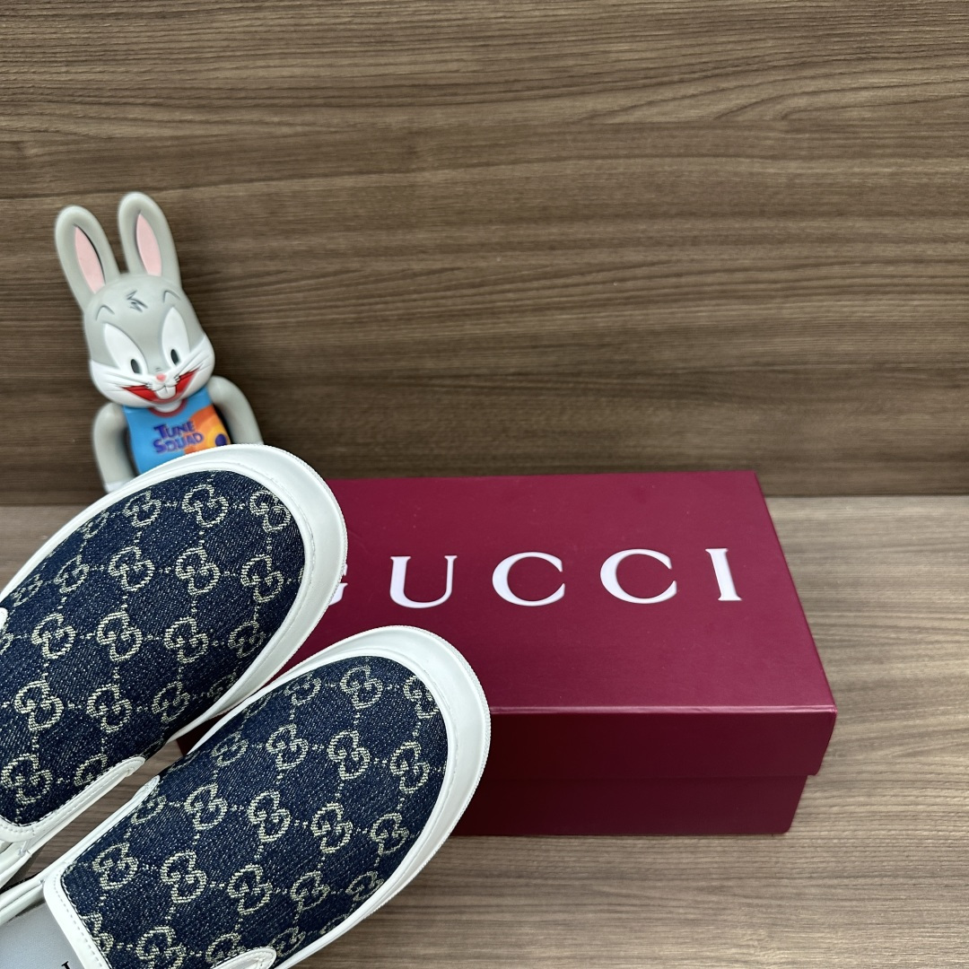 Gucci Sneakers
