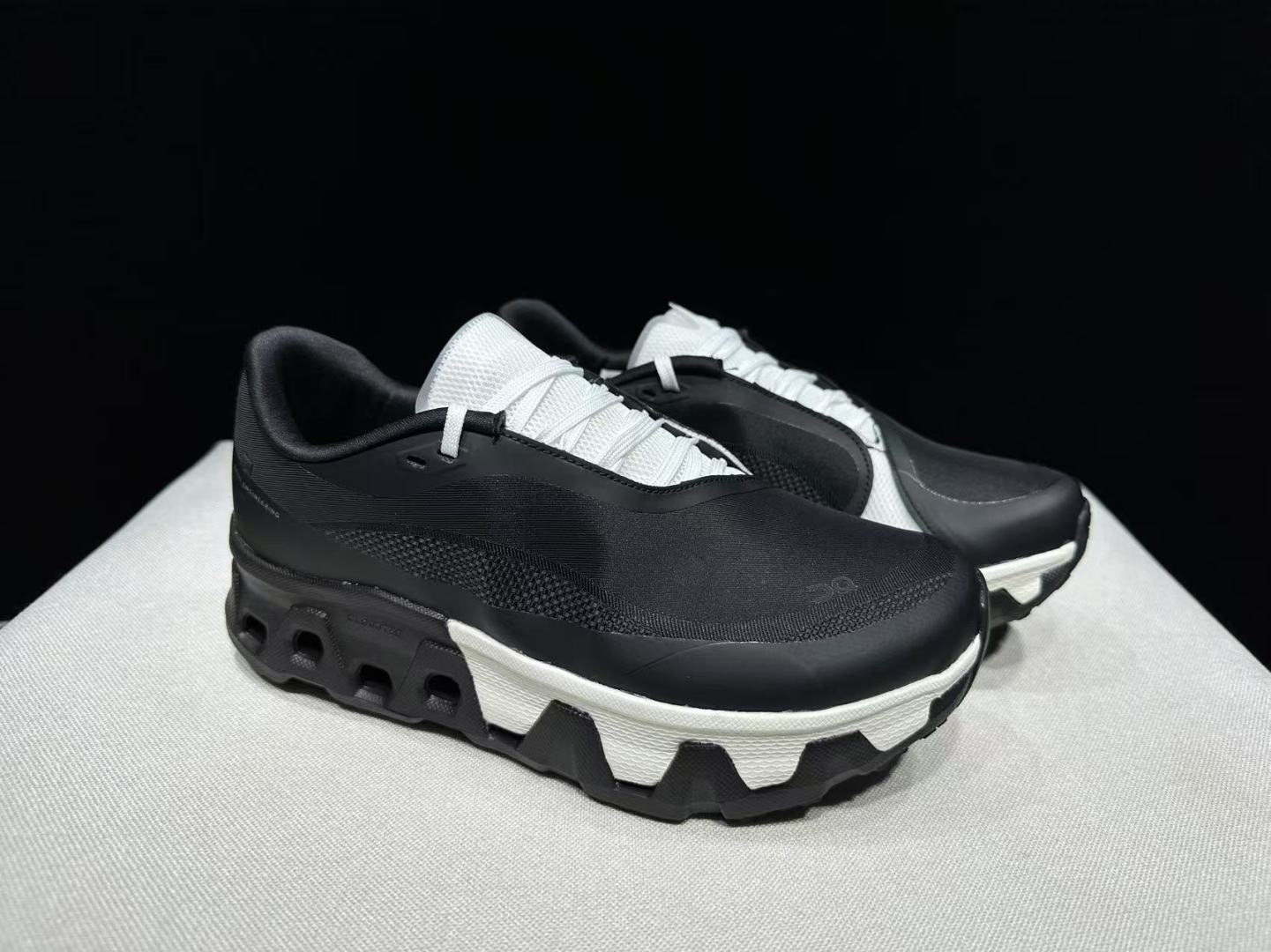 Designer Sneakers