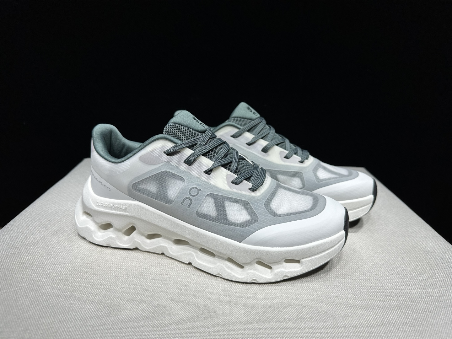 Designer Sneakers