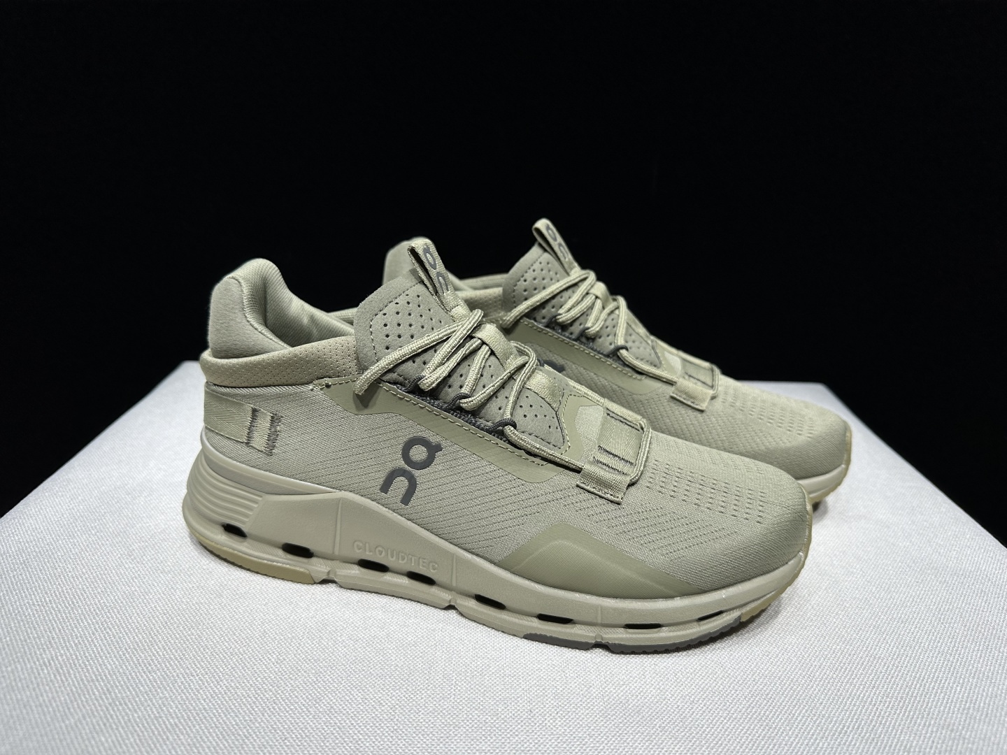 Designer Sneakers