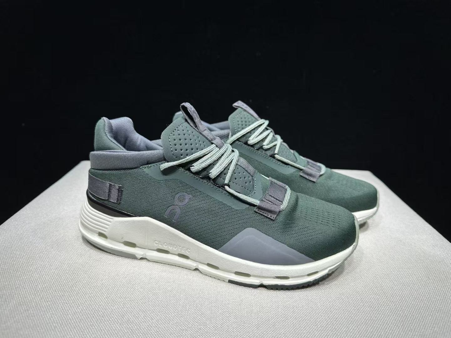 Designer Sneakers