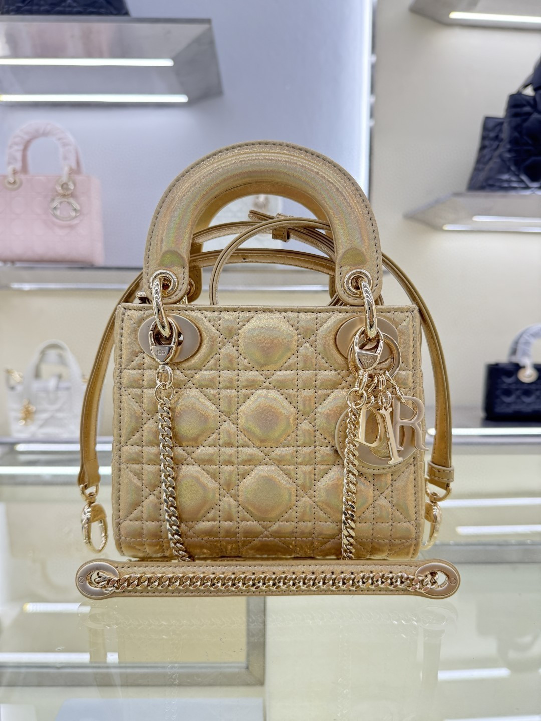 Bolso Lady dorado de piel de oveja de tres paneles, tamaño: 17*7*15cm 0505