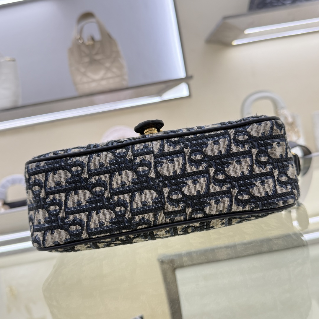 Dior 30 Montaigne Pocket Bag, Blue Dior Oblique Embroidery, Compact & Chic 4 cmp windows1750521944692 1791759911 1652093031