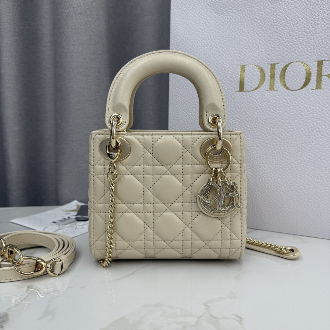 Bolso de señora con hebilla de diamante de tres paneles de piel de oveja color marfil original de primera calidad - No.…