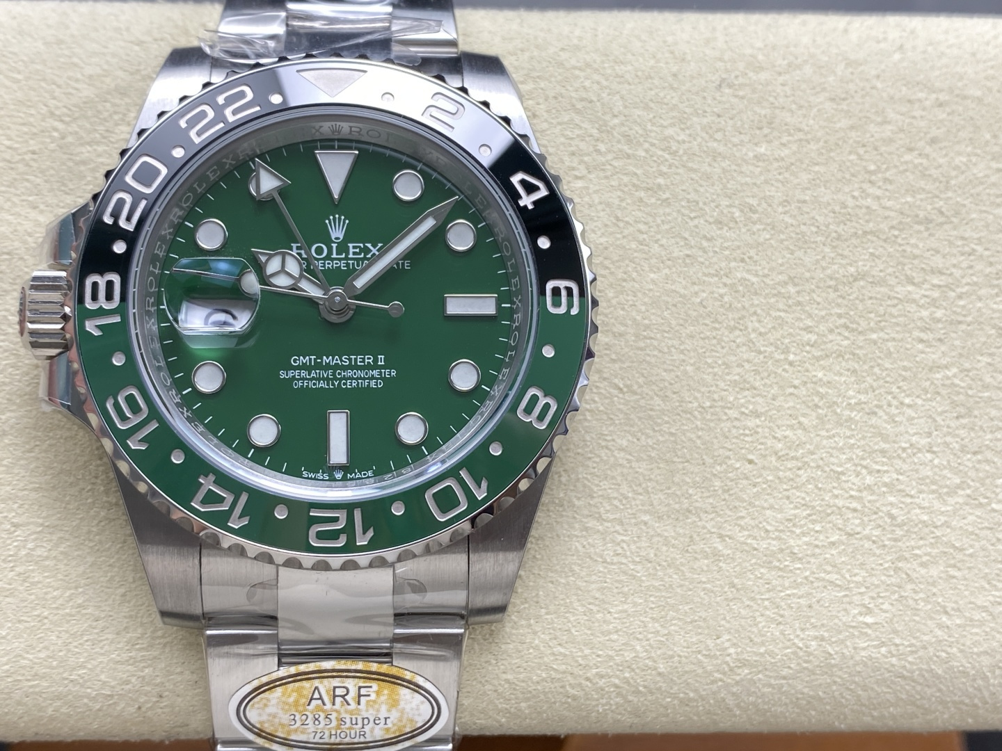 NO:158441,ARF Rolex Greenwich GMT, with no trace in the ring transition, equipped with an all-in-one machine, excellent workmanship!  New precious metal steel stamp buttons!  ,,rolex19860909ARF 劳力士 格林尼治 GMT,圈口过渡无痕,搭载一体机,做工极好！新款贵金属钢印扣子！,,rolex,Watch