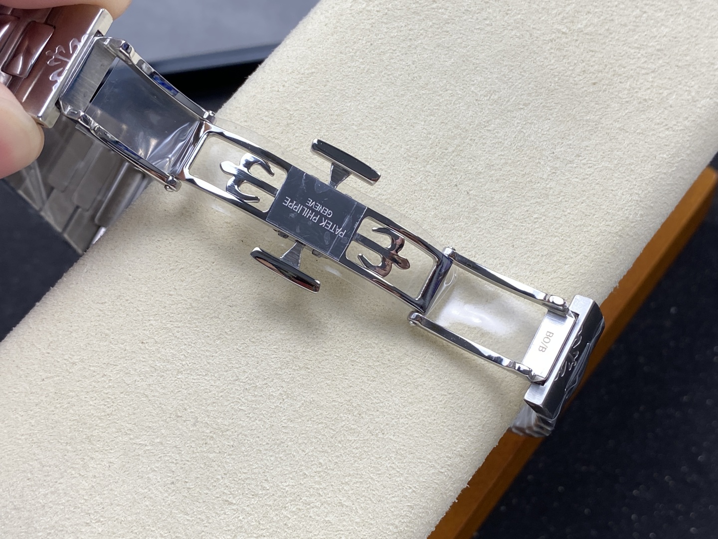 Patek Philippe Cubitus 5821 Square Watch with Cal.26-330 SC Movement 10 cmp i1745344065287 3043 0 8