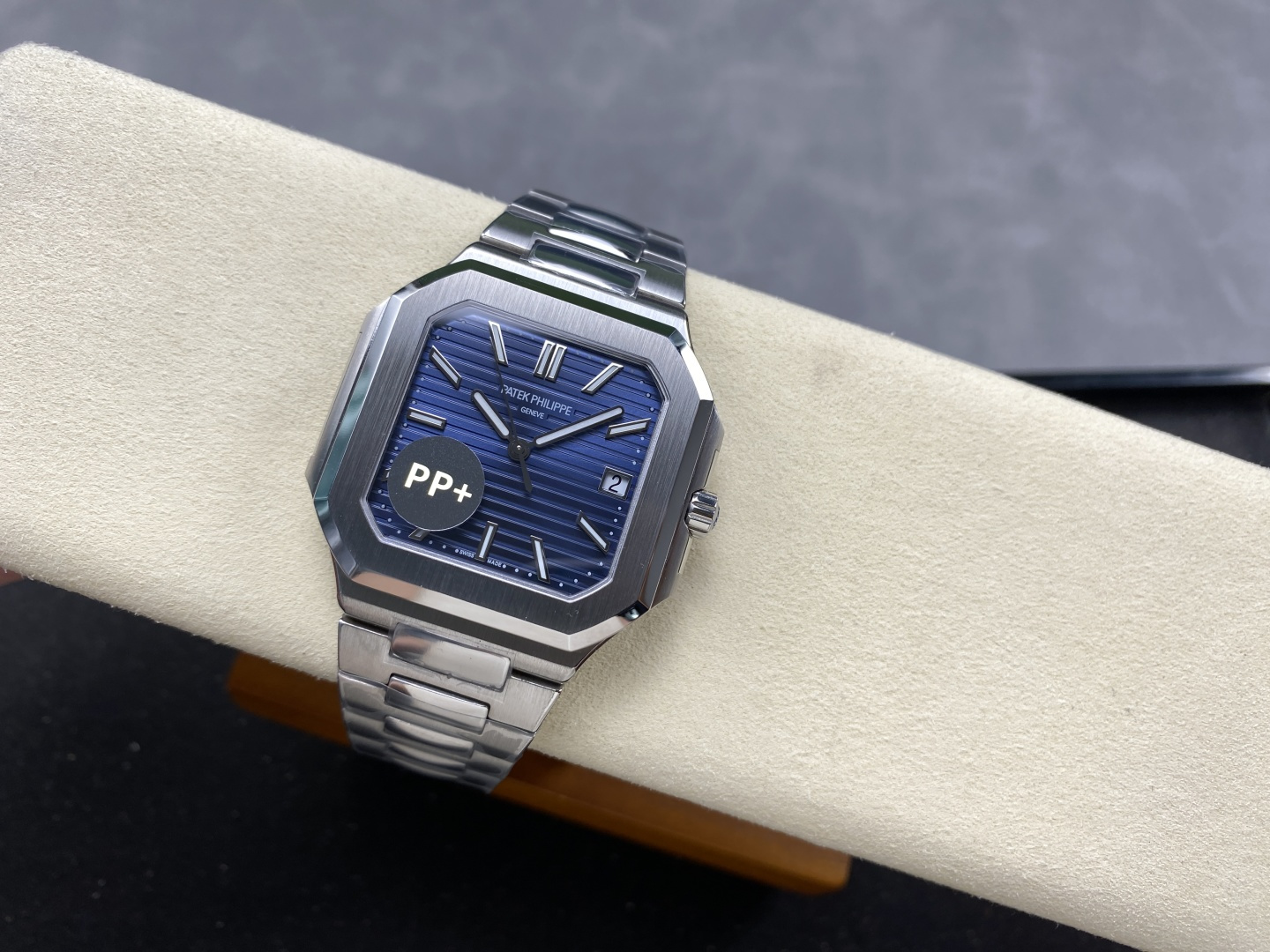 Patek Philippe Cubitus 5821 Blue Dial Stainless Steel Automatic Men's Watch 6 cmp i1745344295654 5921 0 4