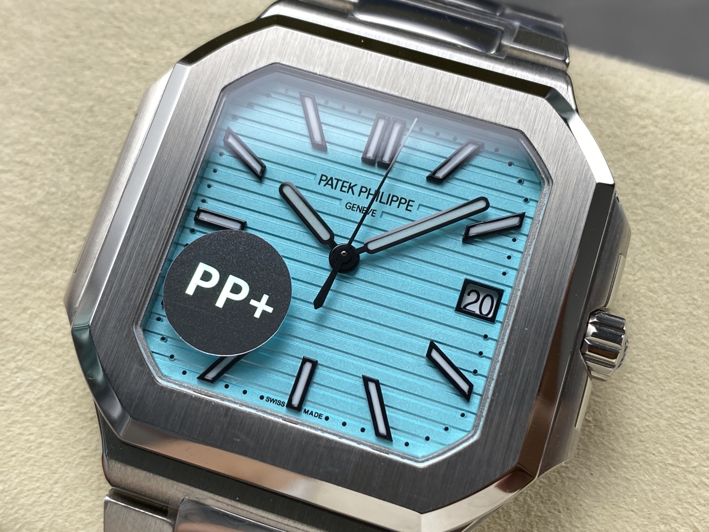 Patek Philippe Cubitus 5821 Square Watch with Cal.26-330 SC Movement 3 cmp i1745344396372 9569 0 2
