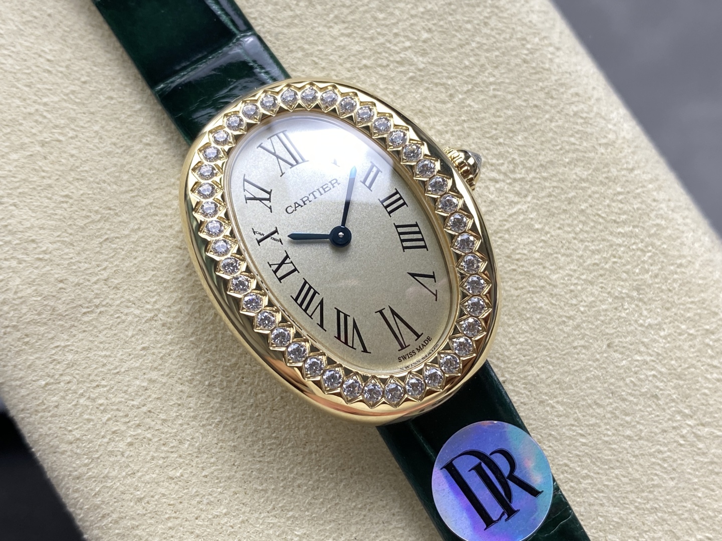 Cartier Baignoire Ladies Watch Gold Case Diamond Bezel Green Alligator Strap 2 cmp i1745345508876 8586 0 1