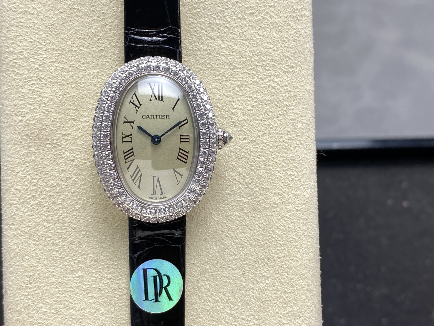 Cartier Baignoire Ladies Watch, Elliptical Design with Diamond-set Bezel