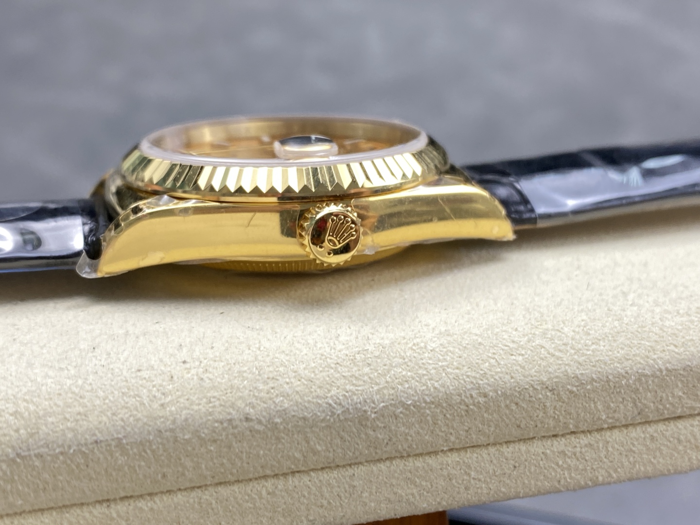 Rolex Day-Date 36mm Gold Dial Black Band Men's Watch 6 cmp i1745347603098 4091 0 5
