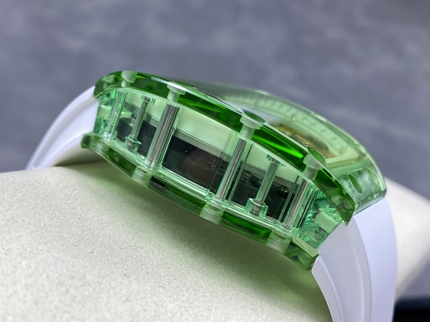 Richard Mille RM26-01 Crystal Tourbillon Watch with Panda Design - Green 5 cmp i1745791732854 3068 0 4