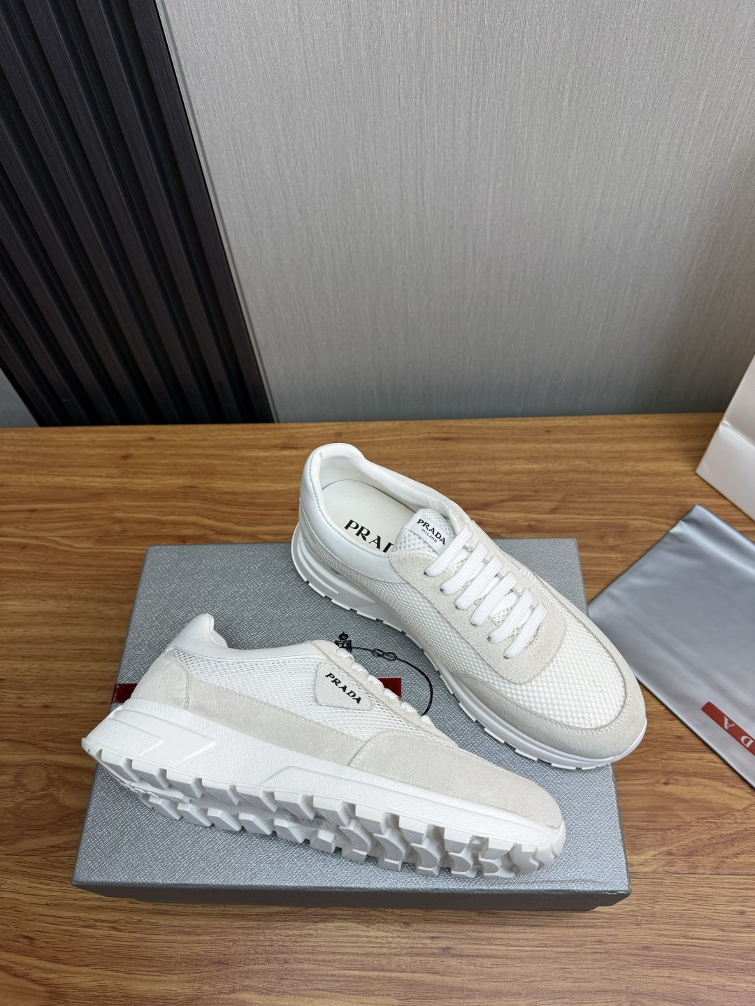 프라다 신발 130634 Prada Shoes 썸네일 이미지