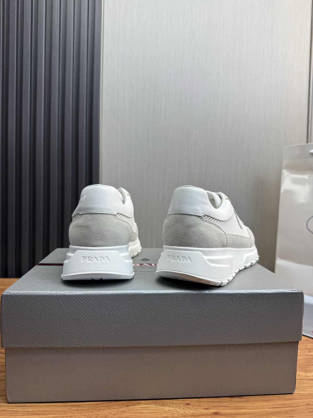 프라다 신발 130634 Prada Shoes 썸네일 이미지