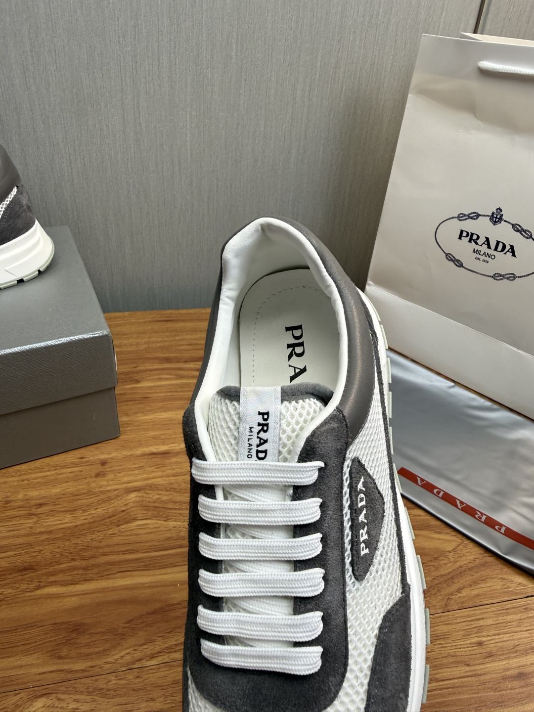 프라다 신발 130633 Prada Shoes 썸네일 이미지