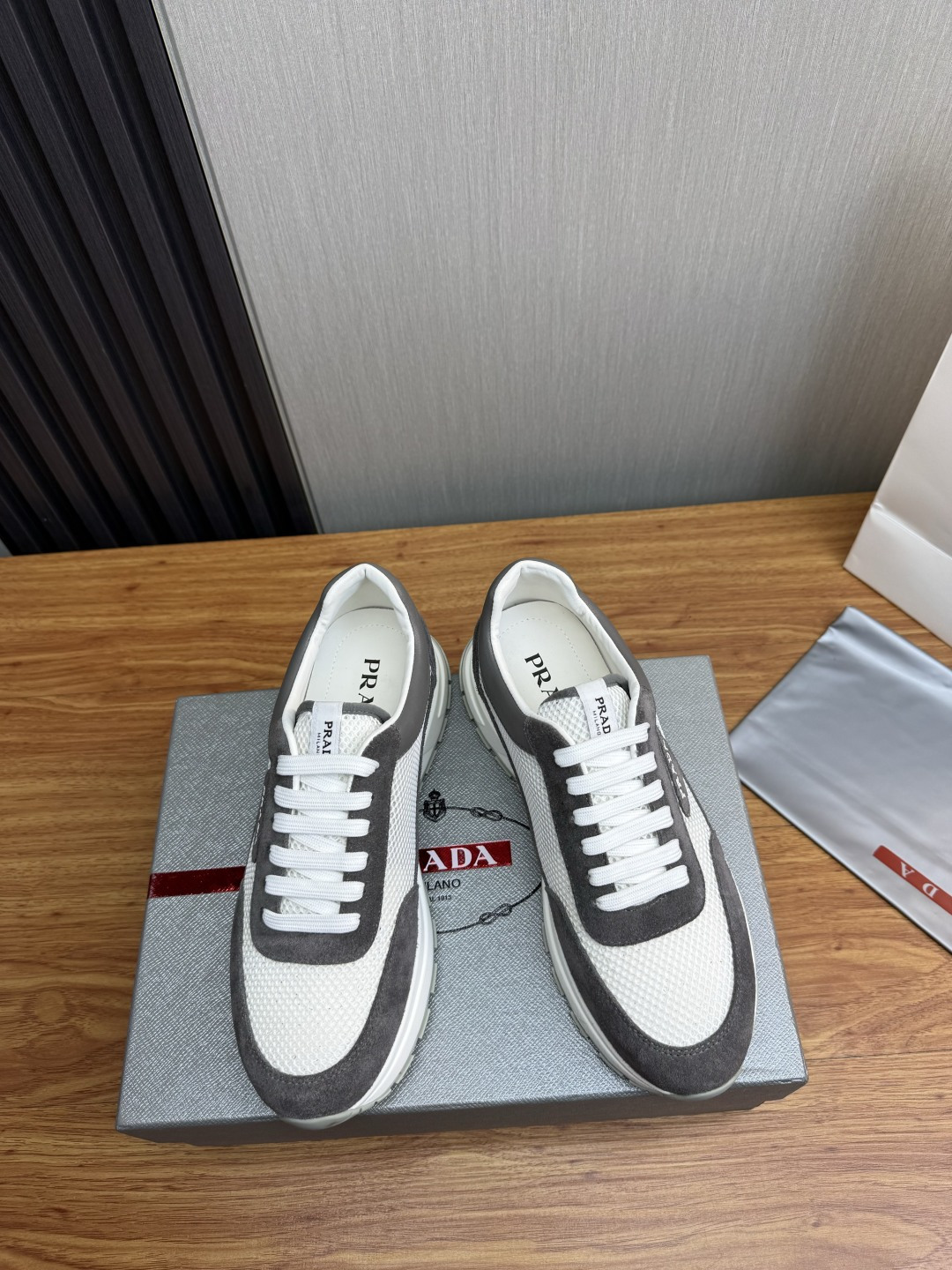 프라다 신발 130633 Prada Shoes 썸네일 이미지