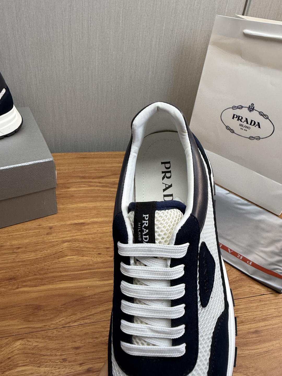 프라다 신발 130632 Prada Shoes 썸네일 이미지