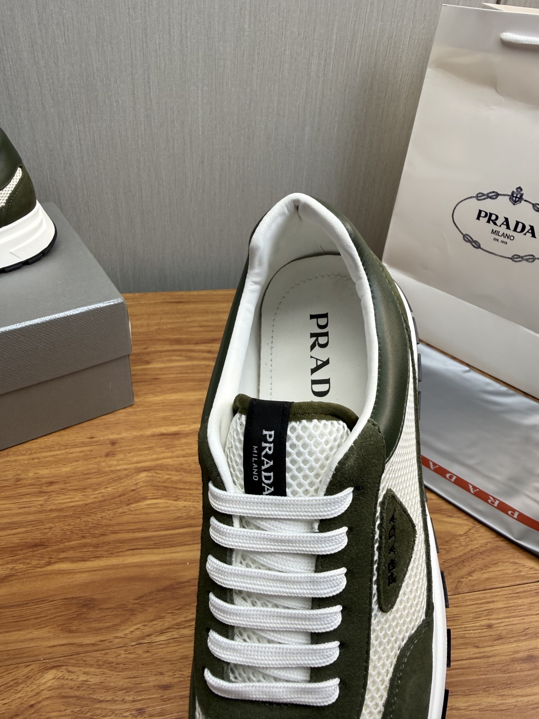 프라다 신발 130631 Prada Shoes 썸네일 이미지