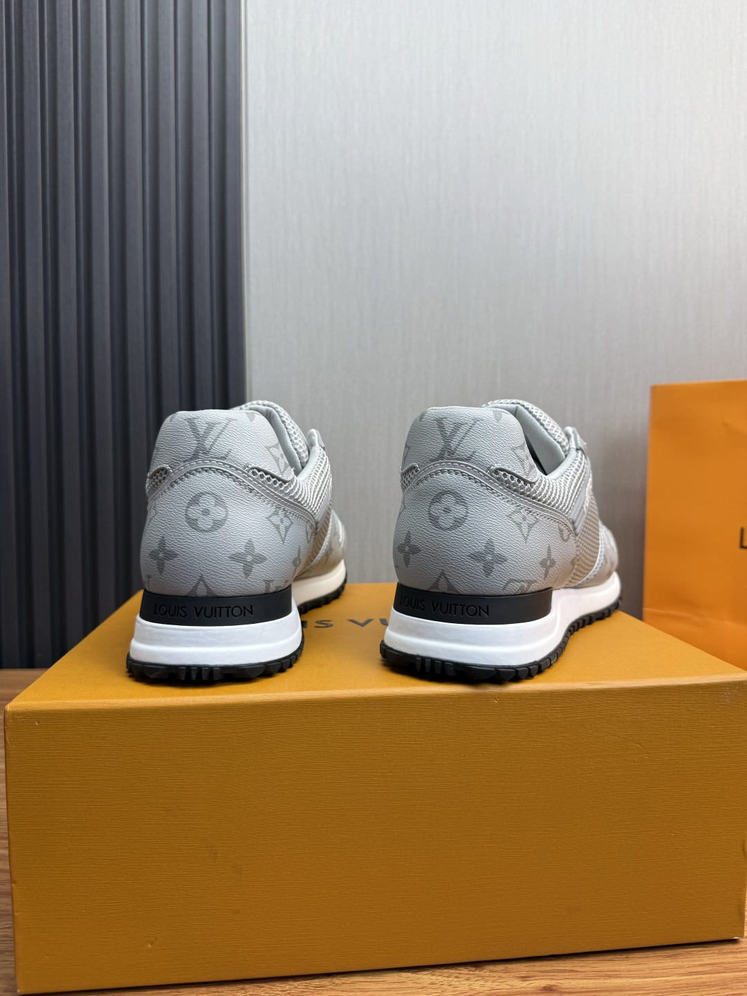 루이비통 신발 135694 Louis Vuitton Shoes 썸네일 이미지