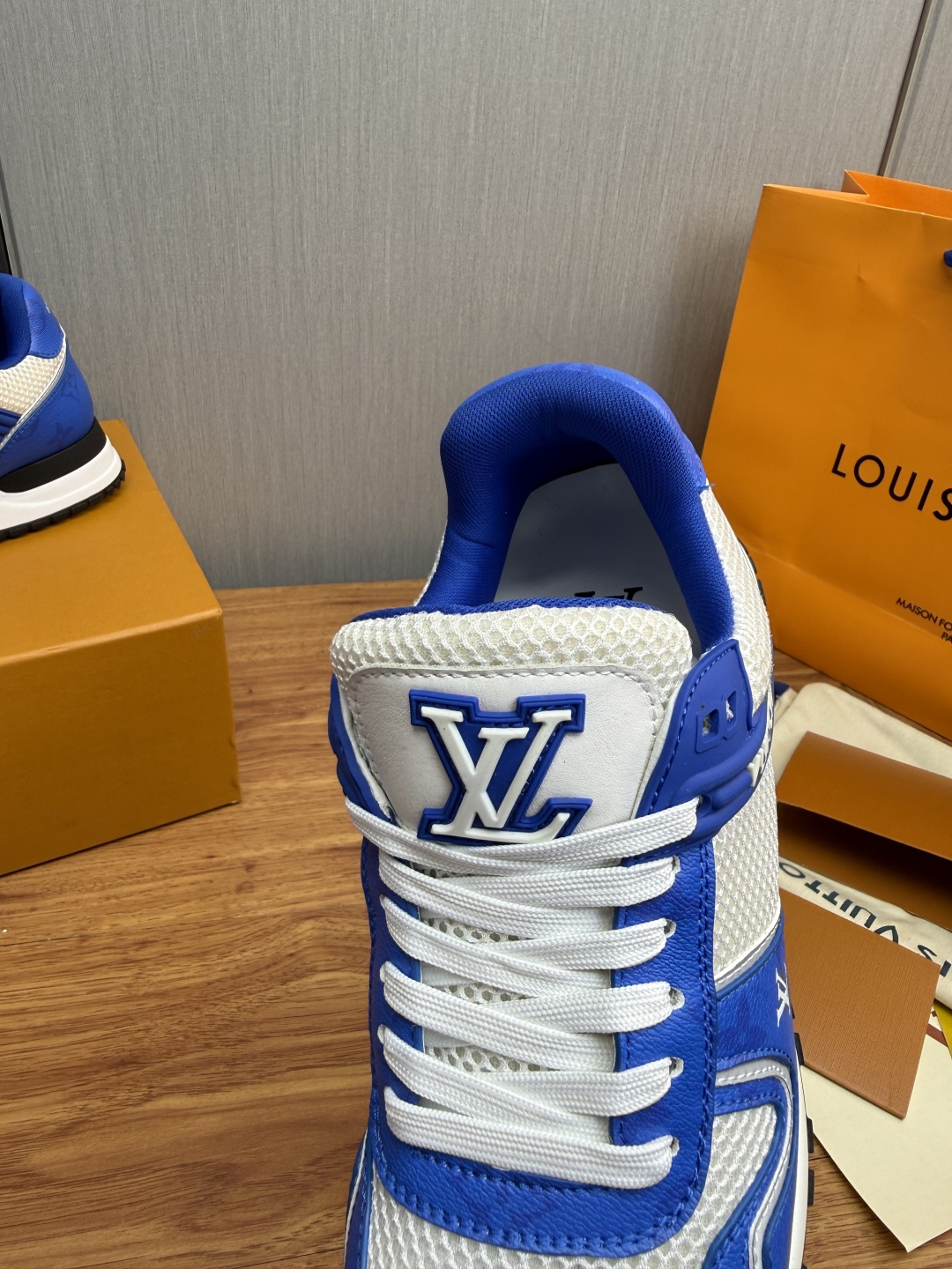 루이비통 신발 135693 Louis Vuitton Shoes 썸네일 이미지