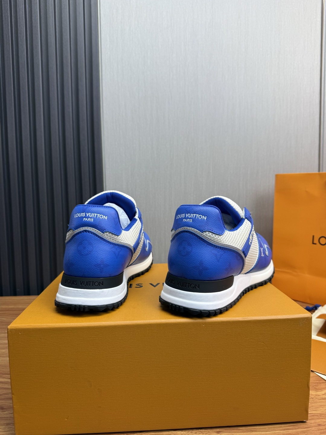 루이비통 신발 135693 Louis Vuitton Shoes 썸네일 이미지