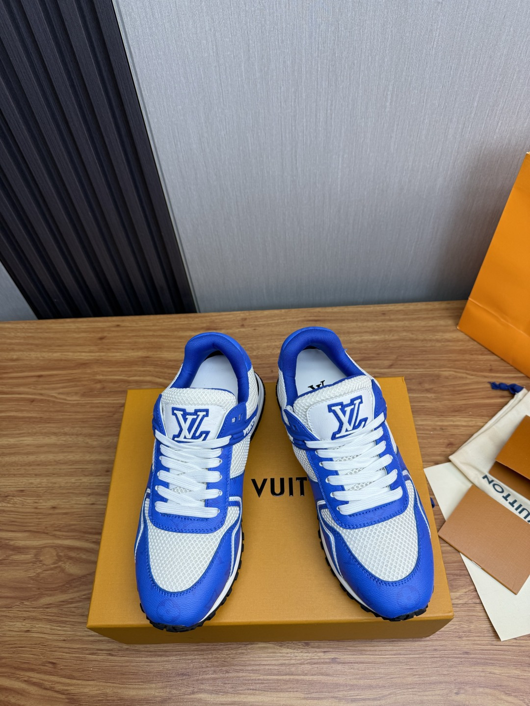 루이비통 신발 135693 Louis Vuitton Shoes 썸네일 이미지
