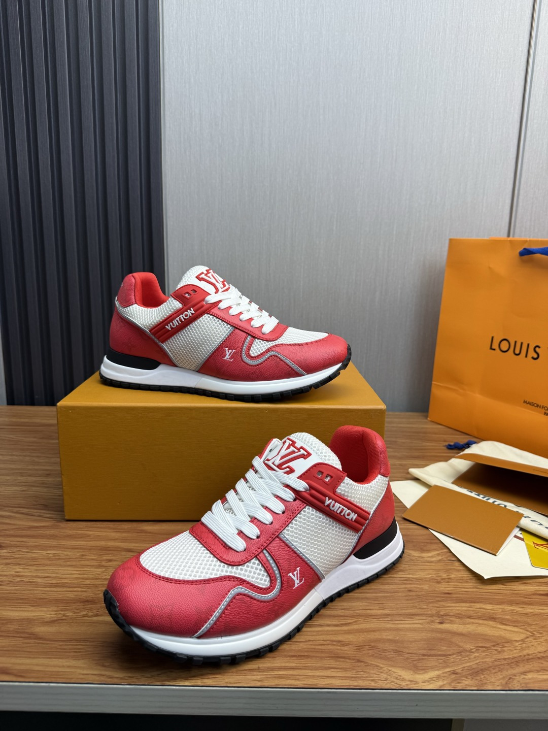 루이비통 신발 135692 Louis Vuitton Shoes 썸네일 이미지