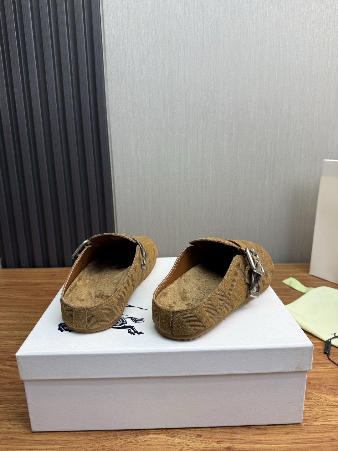 버버리 샌들 가죽 상세 이미지 5