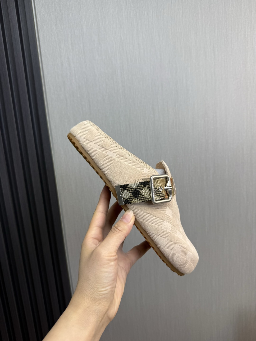 버버리 샌들 소가죽 상세 이미지 6