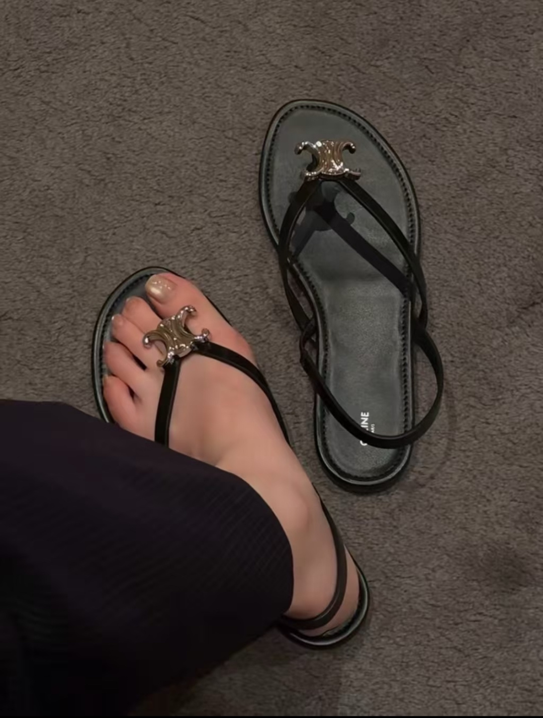 NO:921632,Upper foot picture, split-toe shoes19860909上脚图,分趾鞋,Women's Shoes