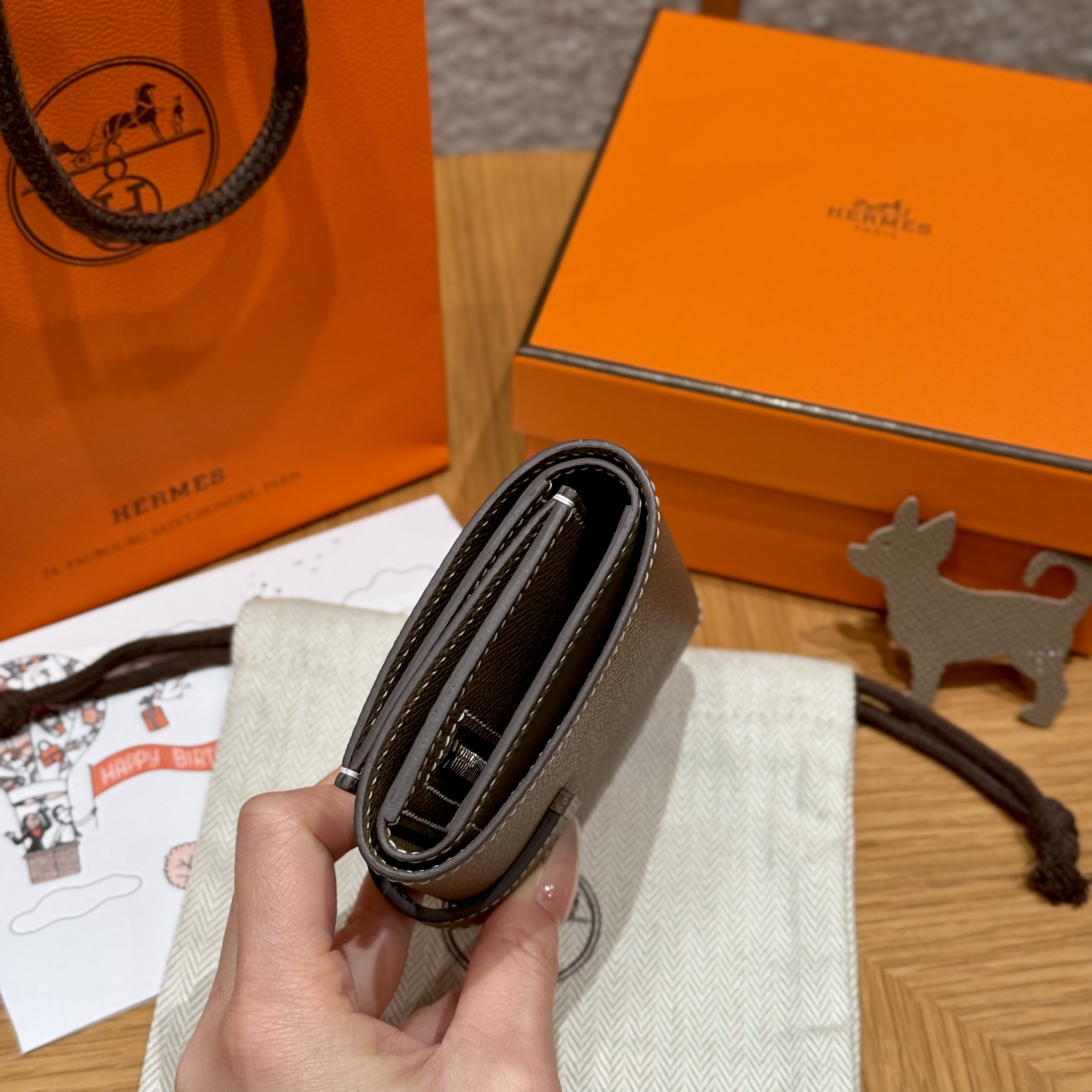 에르메스 지갑 135110 Hermes Wallet 썸네일 이미지