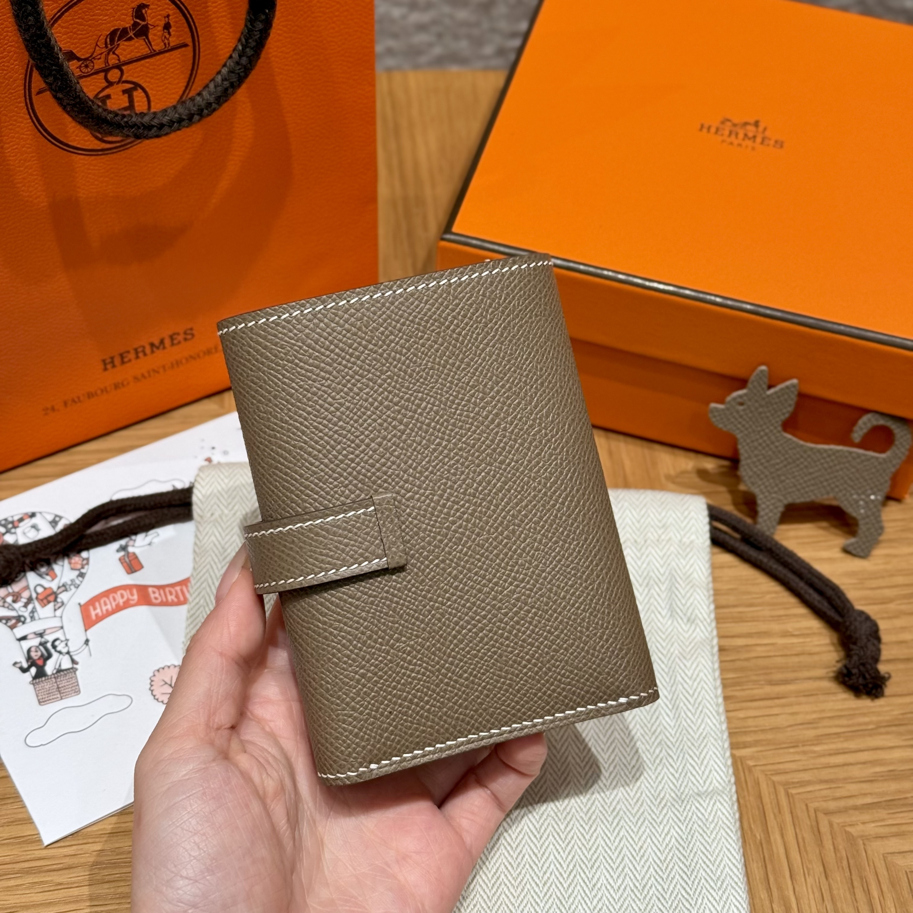 에르메스 지갑 135110 Hermes Wallet 썸네일 이미지