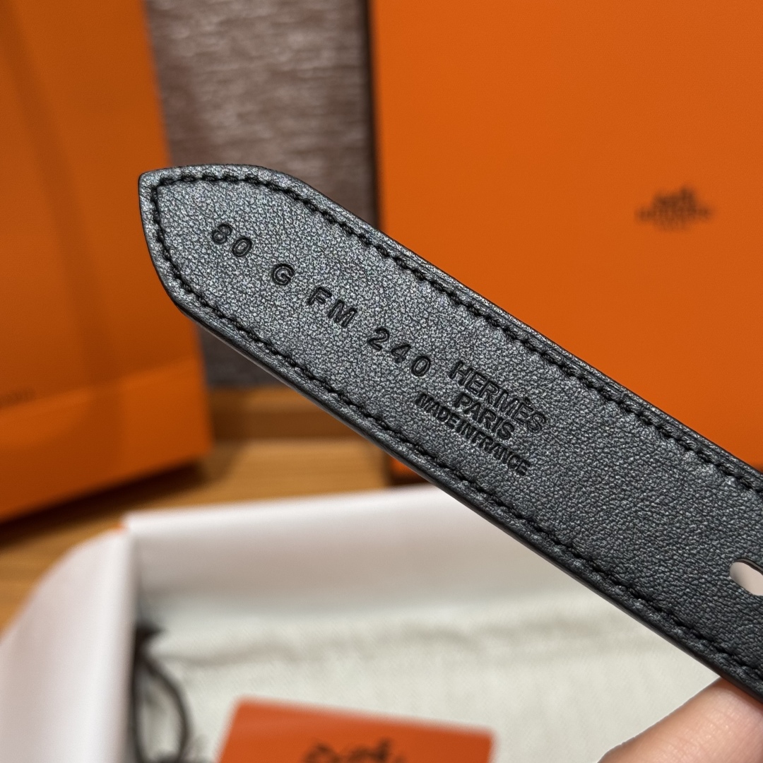 Hermes Epsom Calfskin Leather Belt with Metal Buckle - 26mm Width 9 cmp i1752745003504 8518 0 4