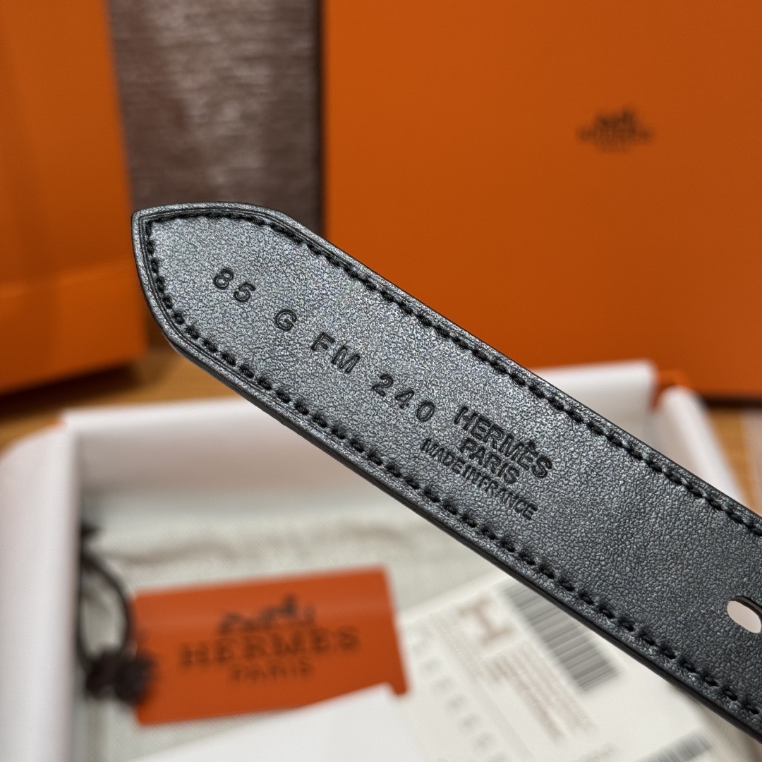 Hermes Epsom Leather Belt with Metal Buckle & 'H' Detail, 26mm Width 9 cmp i1752745019912 4257 0 4