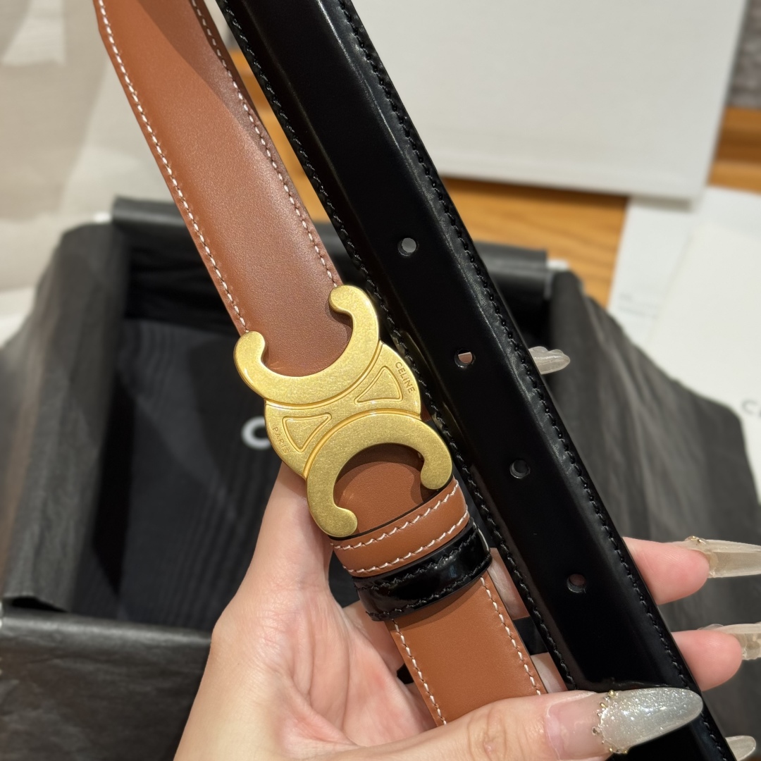 Celine Triomphe 25mm Reversible Belt with Removable Buckle, Tan/Black 7 cmp i1752751621420 1757 0 3