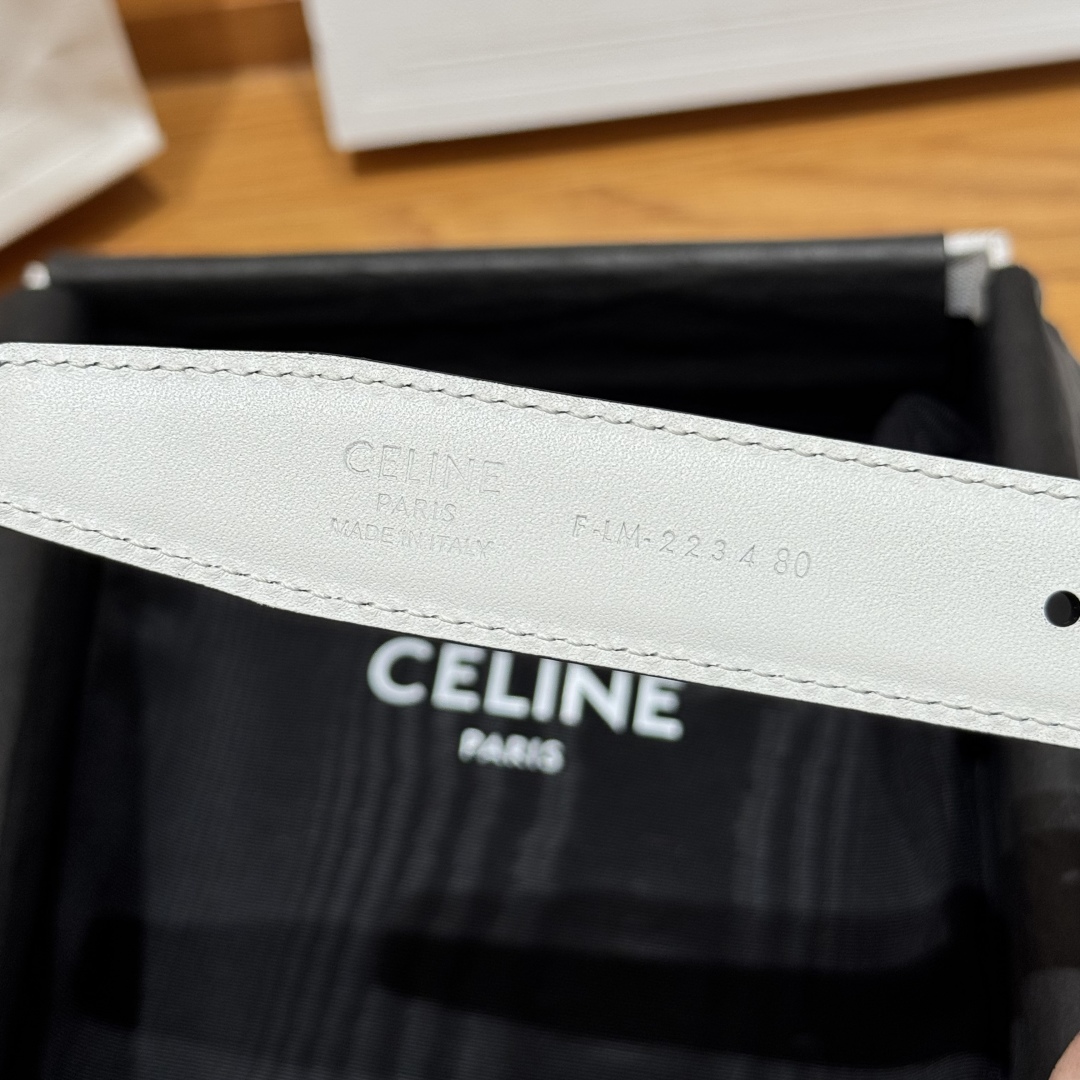Celine Triomphe 25mm Reversible Belt with Removable Buckle - Black/White Leather 9 cmp i1752926340752 9920 0 5