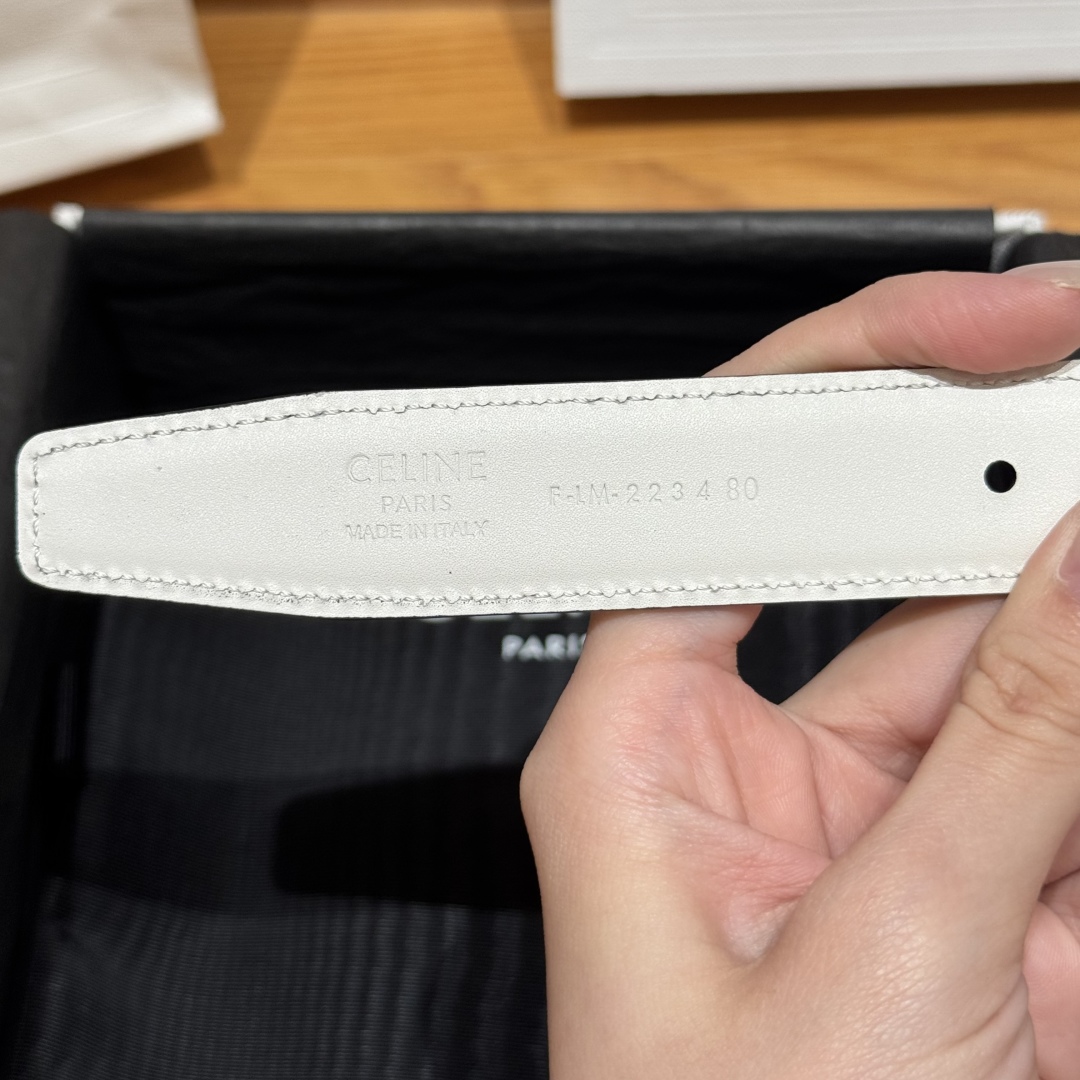 Celine Triomphe Belt 25mm Reversible White Leather with Triomphe Buckle 8 cmp i1752926425567 9311 0 5