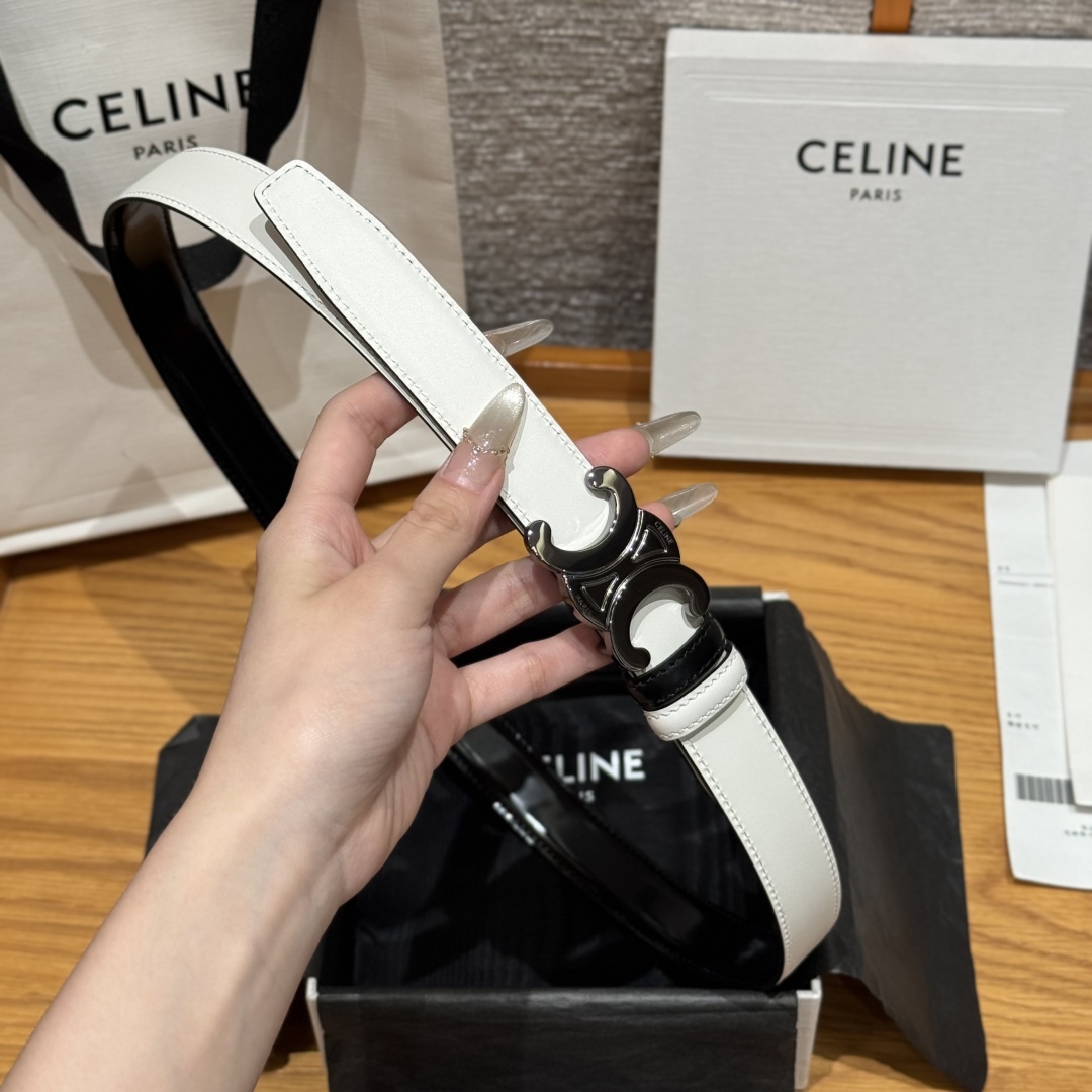 Celine Triomphe Belt 25mm Reversible White Leather with Removable Buckle 4 cmp i1752926434380 6607 0 6