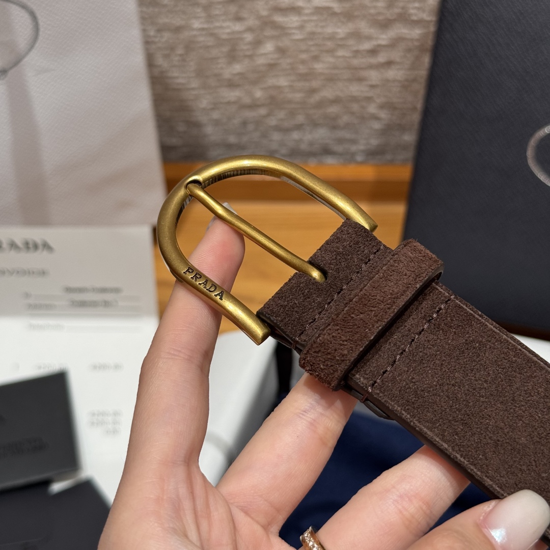Prada Suede Leather Belt with Gold-Tone Buckle, 3.3cm Width 8 cmp i1757574028417 1428 0 2