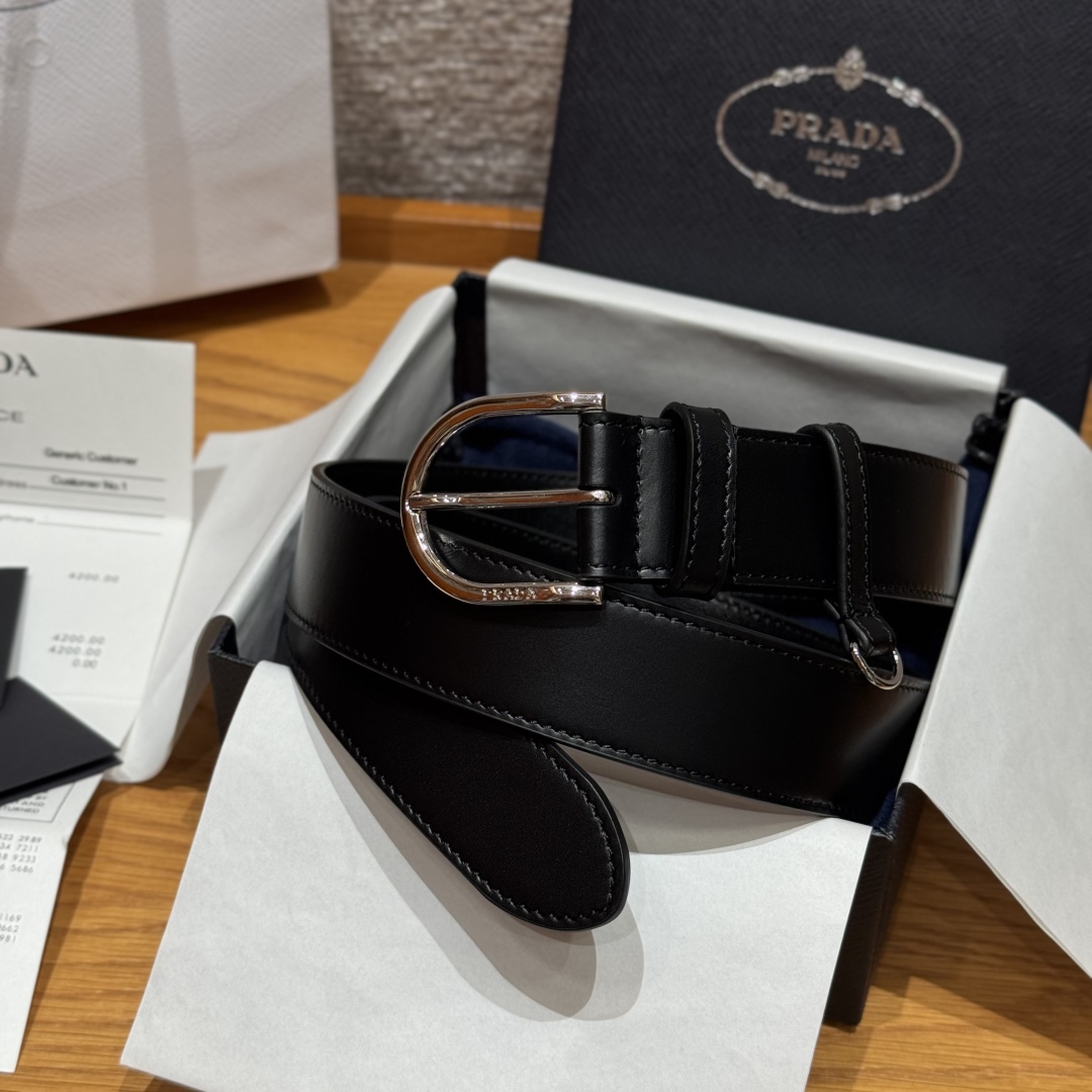 Prada Leather Belt with Palladium-Finish Buckle - Stylish & Durable, 3.5cm Width 2 cmp i1757574101665 6327 0 9