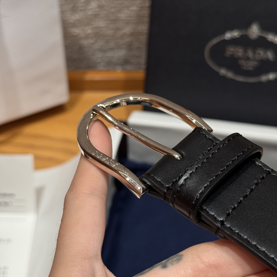 Prada Leather Belt with Palladium-Finish Buckle - Stylish & Durable, 3.5cm Width 7 cmp i1757574173513 7898 0 1