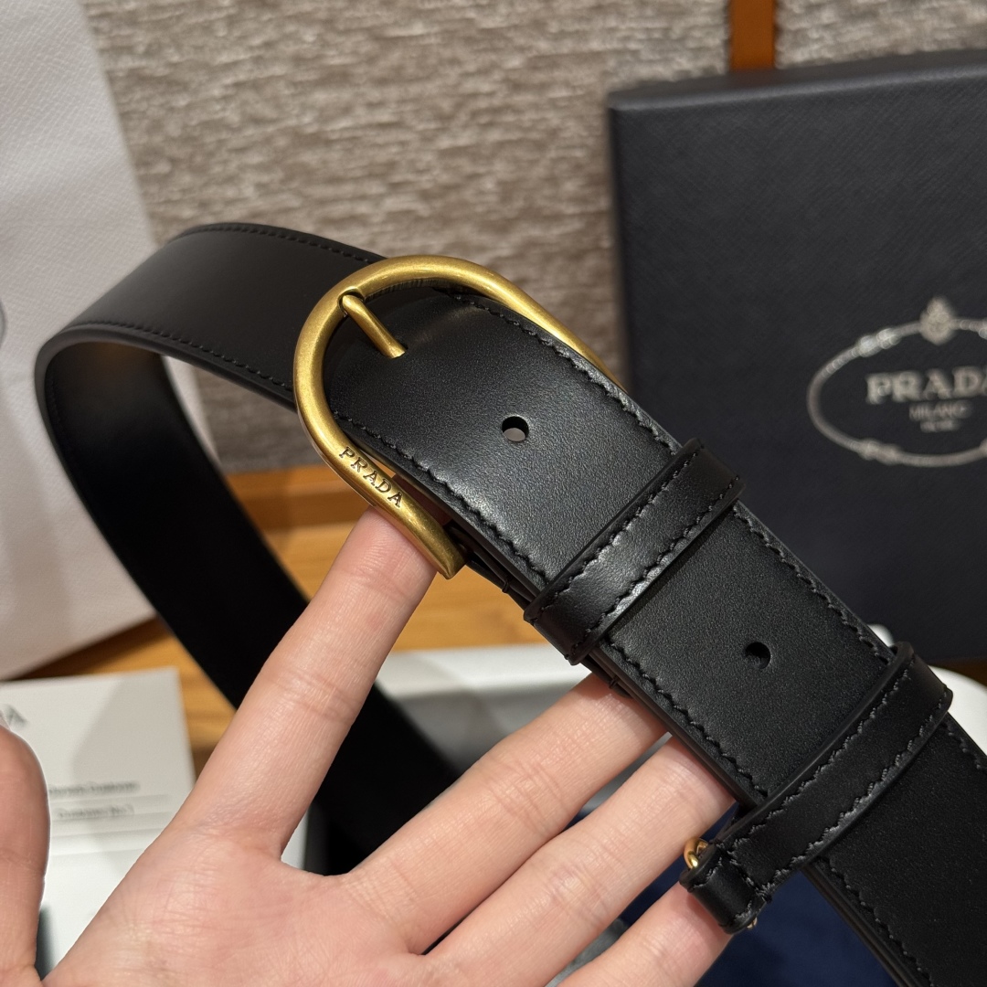 Prada Leather Belt with Gold Buckle, Classic Style for Women, Width: 3.3cm 5 cmp i1757574187095 7765 0 8