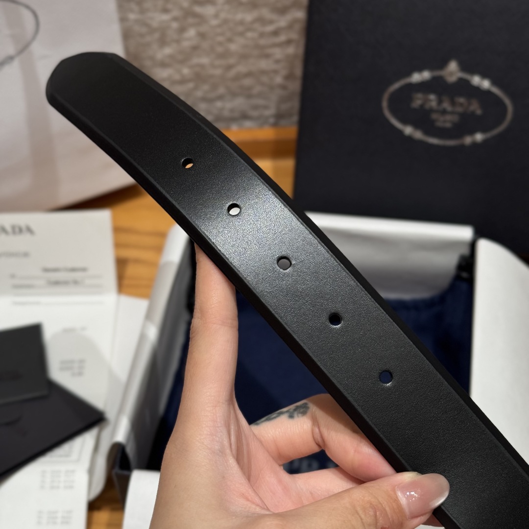 Prada Leather Belt with Metal Buckle, Classic Design, 3.3cm Width 8 cmp i1757576832989 8885 0 8