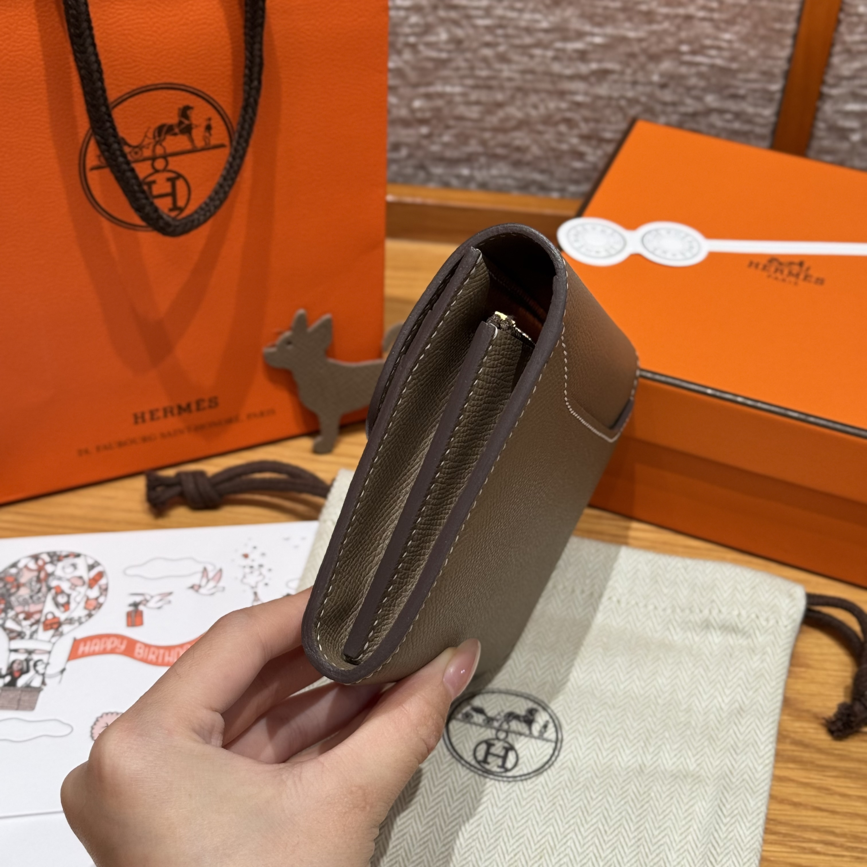 에르메스 지갑 135073 Hermes Wallet 썸네일 이미지