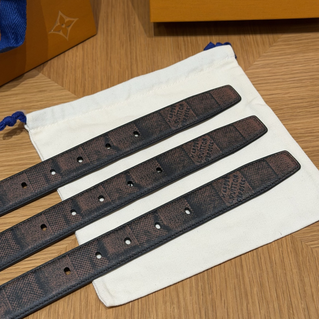 루이비통 차트 프로그 30mm 리버시블 벨트 상세 이미지 4