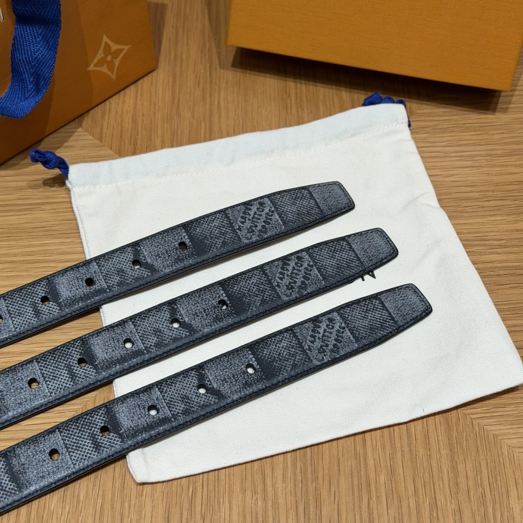 루이비통 다미에 체크 30mm 리버시블 벨트 상세 이미지 4