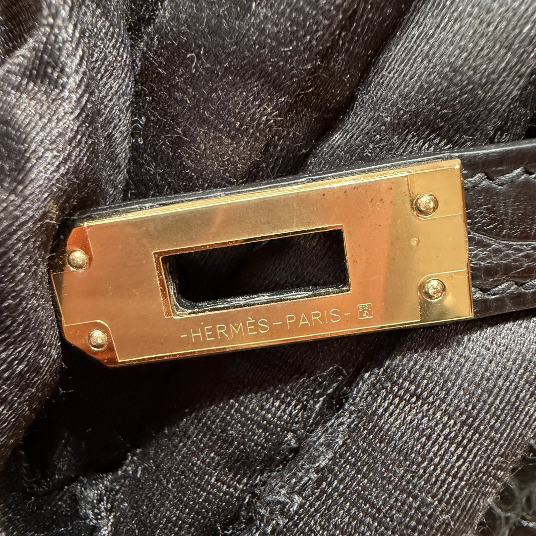 에르메스 버킨 25 매트 블랙 악어가죽 가방 상세 이미지 9