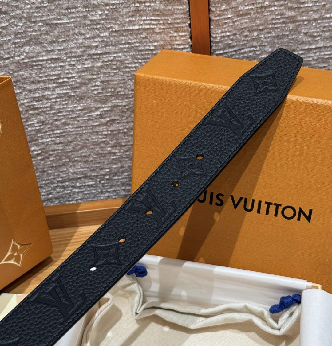 루이비통 블랙 소가죽 모노그램 벨트 35mm 상세 이미지 7
